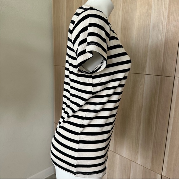 a new day Black and White Striped Short Sleeve Tee Size L - Picture 8 of 9
